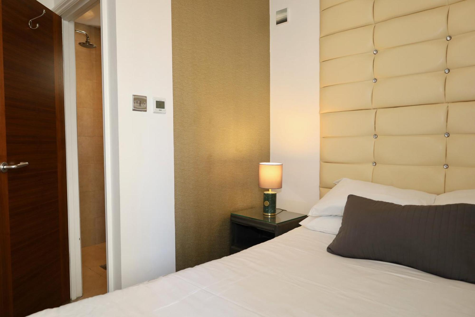 Brighton Inn Boutique Guest Accommodation Oda fotoğraf